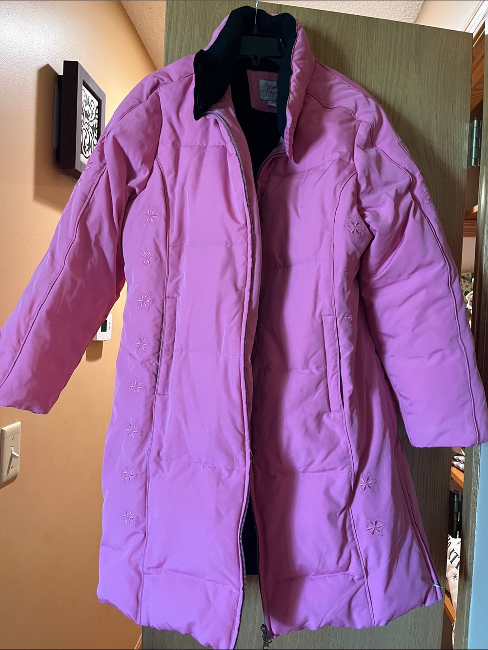 Women's Pink Ski & Snow Jacket - Insulated Winter Coat
